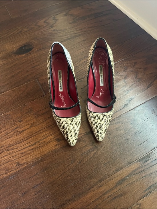 Manolo Blahnik Shoes - Manolo Blahnik Black and Cream Tweed Pointed Mary Jane Pumps